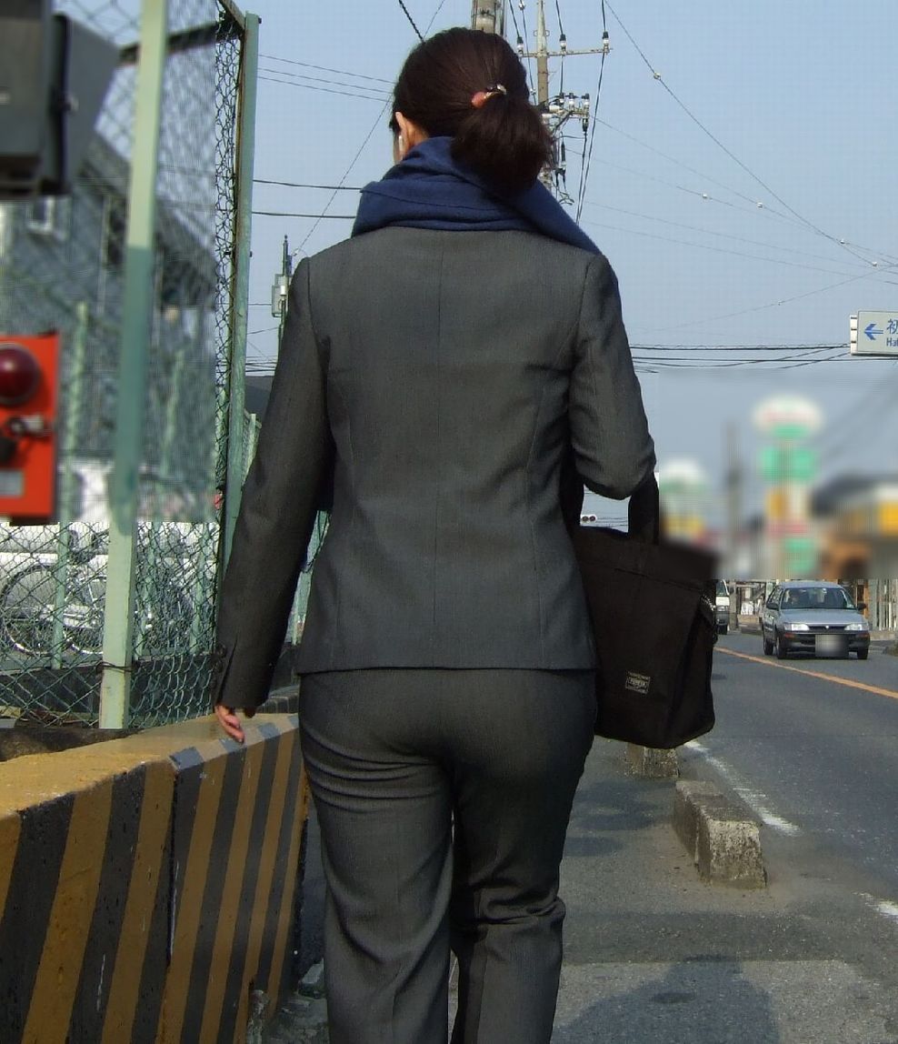 街撮り_パンティライン_素人17