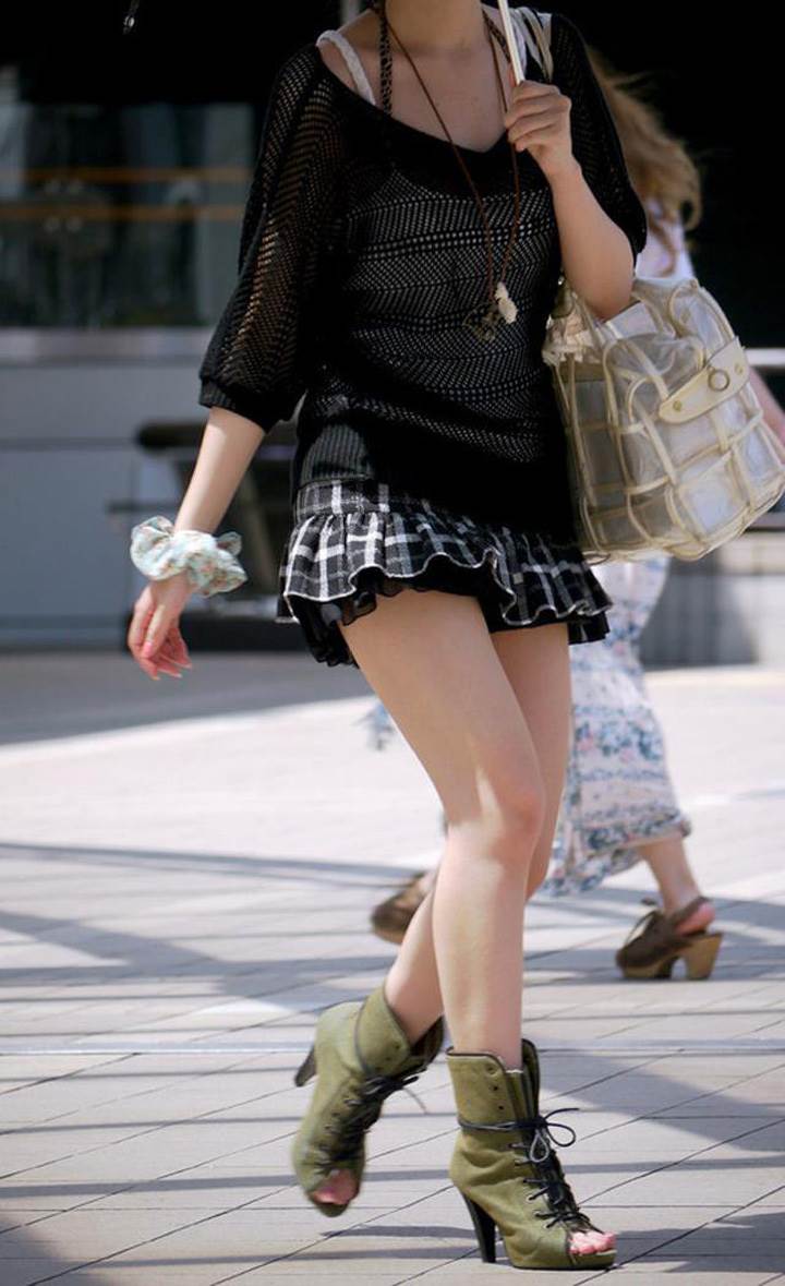 超ミニスカート_素人_街撮り盗撮04