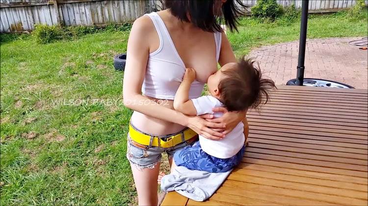 授乳_YouTube_素人動画画像14