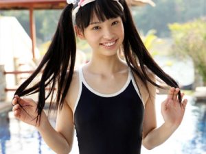 【スクール水着エロ画像】ツインテールが似合い過ぎるスク水を着た童顔女子のグラビア画像ww