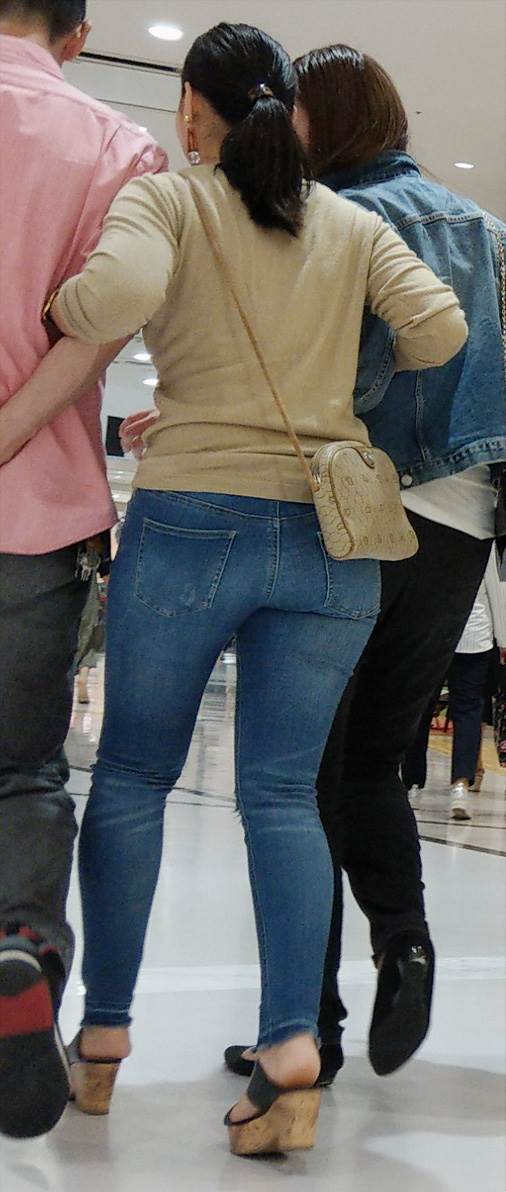 素人_スキニーデニム_街撮り_盗撮_エロ画像07