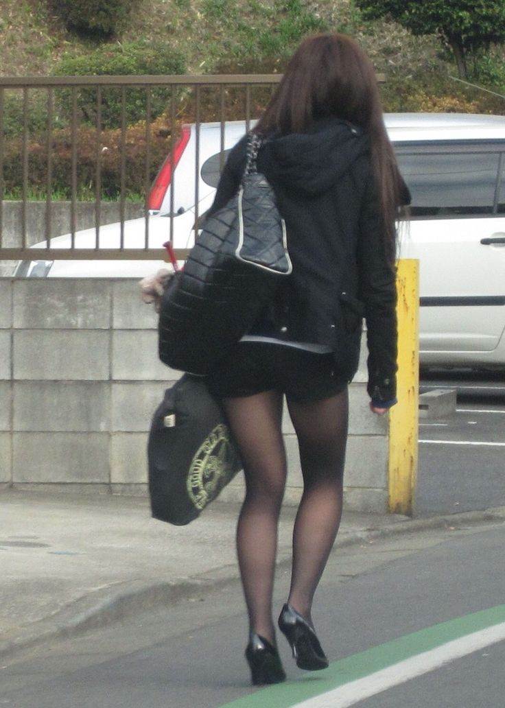 黒パンスト_冬服_素人_街撮り_エロ画像15