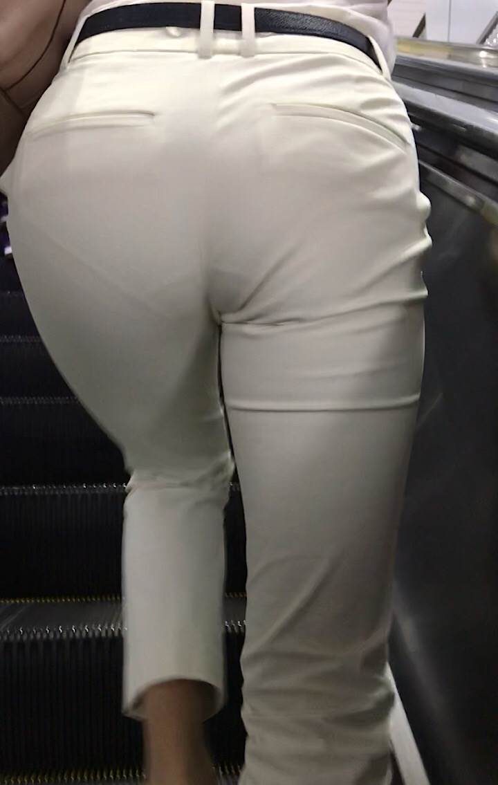 素人_白パンツ_街撮り_盗撮_エロ画像03