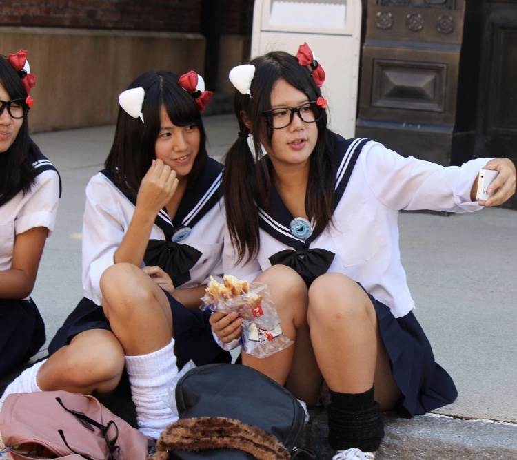 JK_座りパンチラ_盗撮_エロ画像12