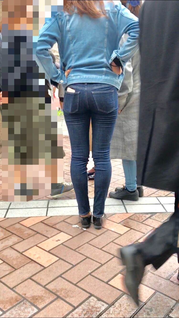 デニム_ジーパン_街撮り_盗撮_エロ画像03