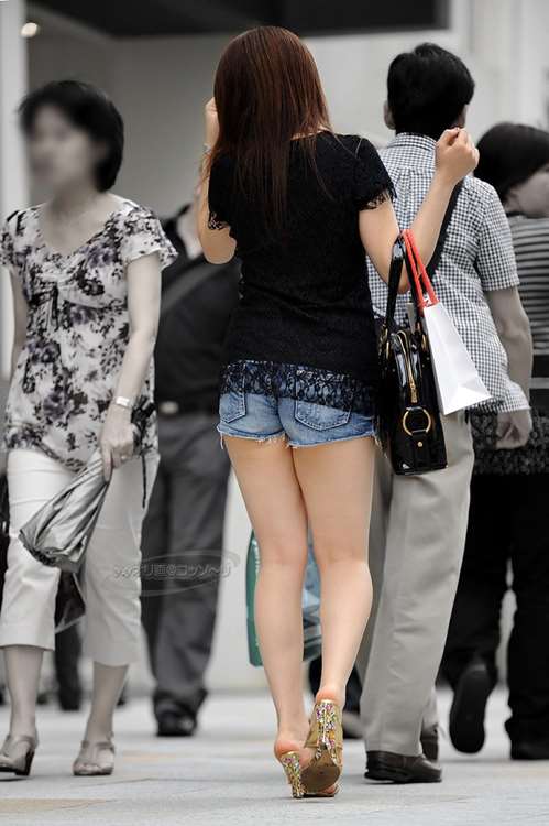 ホットパンツ_太もも_街撮り16