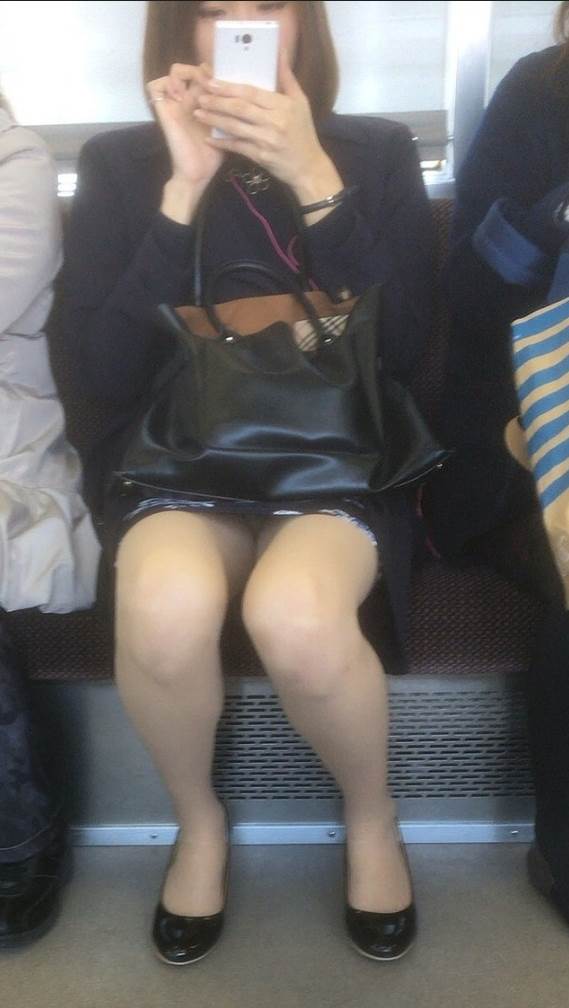 電車_ミニスカ_素人01