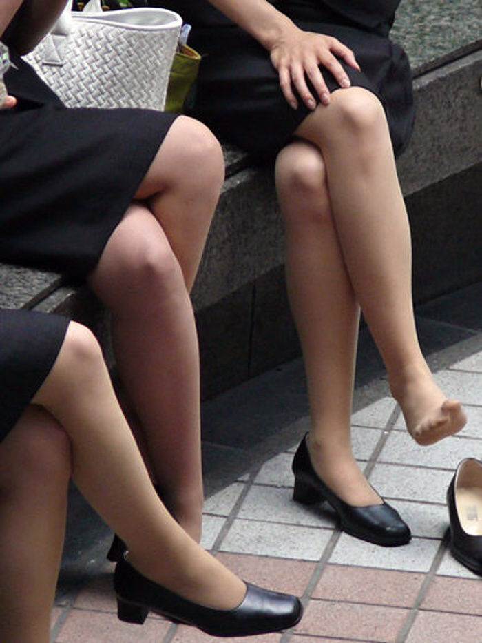 OL_足フェチ_接写盗撮18