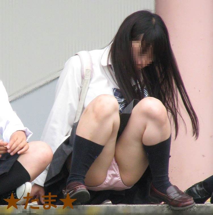 JK_座りパンチラ_街撮り盗撮画像05