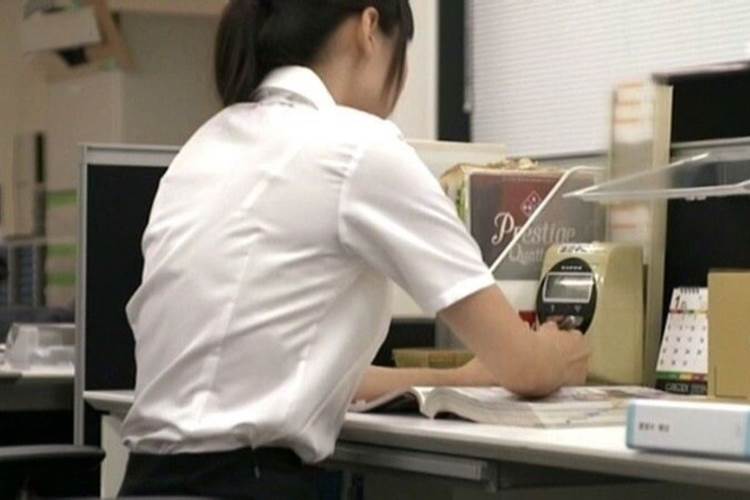 OL_透けブラ_街撮り盗撮17