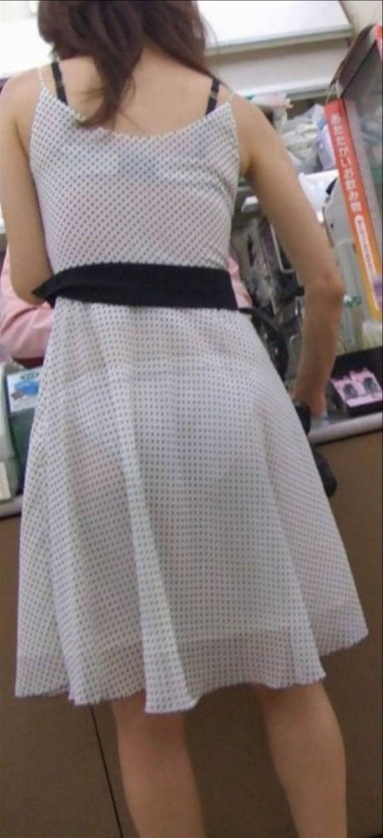 素人_透けパン_街撮り盗撮01