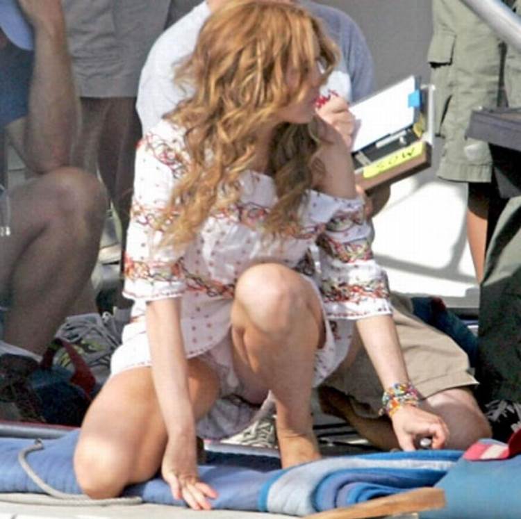 素人ギャル_座りパンチラ_盗撮エロ画像09