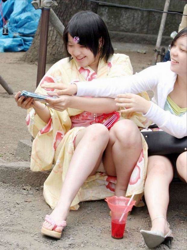 浴衣_パンチラ_盗撮エロ画像12