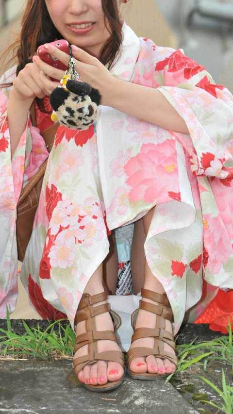 浴衣_パンチラ_盗撮エロ画像14