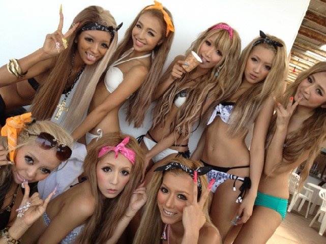 素人ギャル_水着_集合写真01