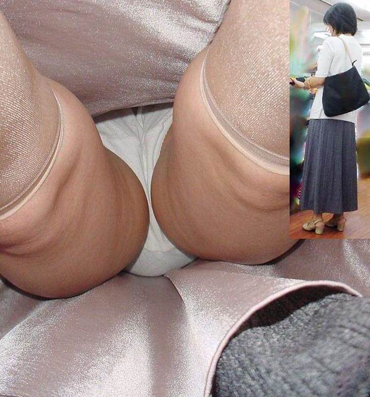 人妻_逆さ撮り_パンスト盗撮15