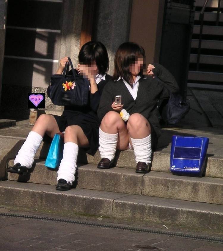 JK_パンチラ_盗撮_エロ画像10