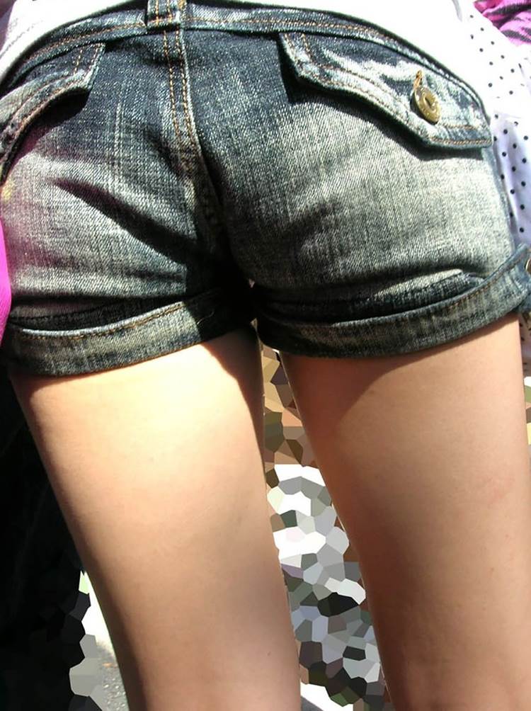 素人_太もも_街撮り_盗撮_エロ画像20