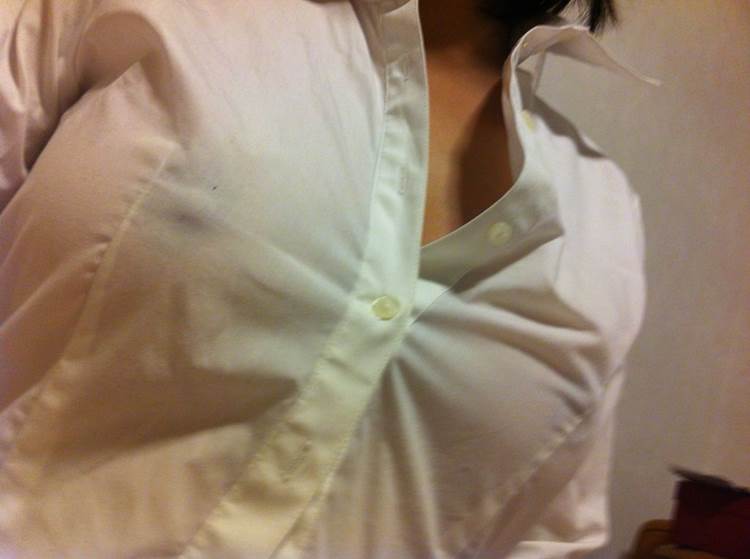 素人_Yシャツ_巨乳_自撮り_エロ画像10