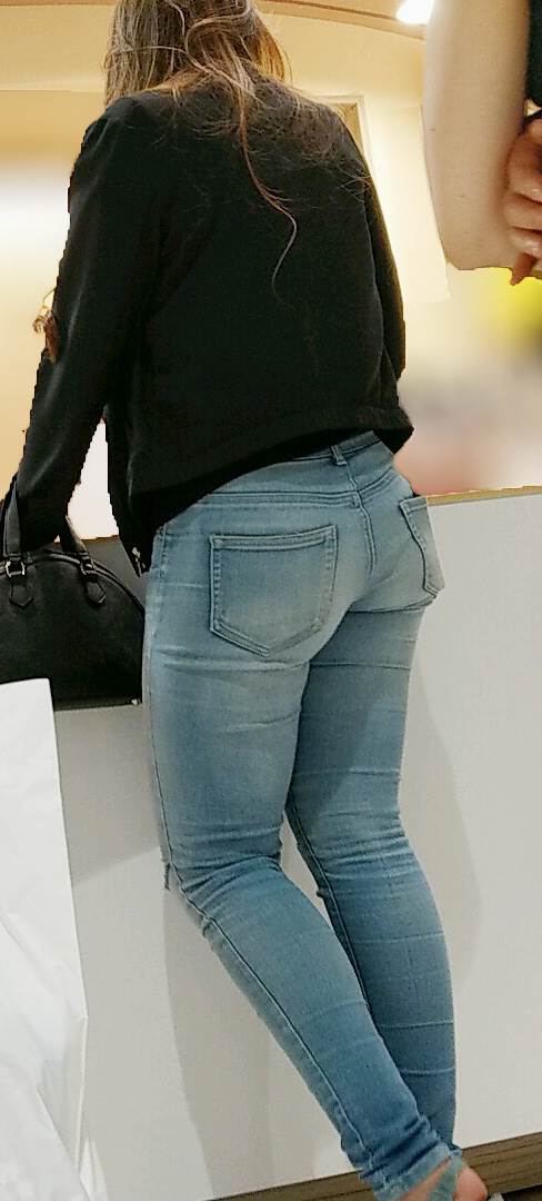 素人_大スキニー_青Gパン_盗撮_エロ画像09