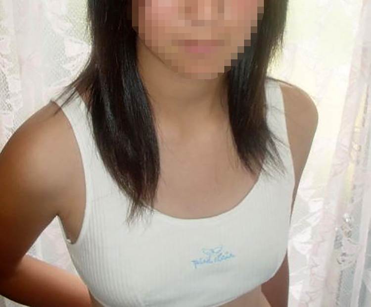 スポーツブラ_素人_自撮り_エロ画像04