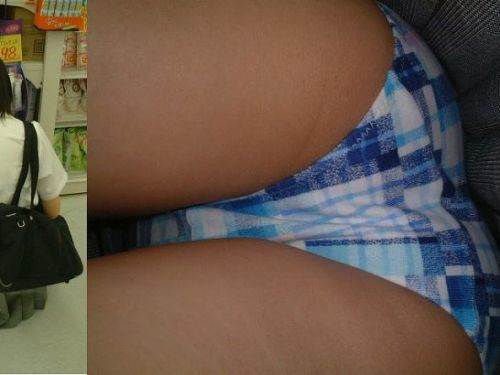 JK_逆さ撮り_青いパンツ_盗撮_エロ画像16