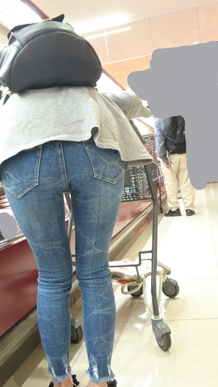 スキニーデニム_デカ尻_街撮り_盗撮_エロ画像20