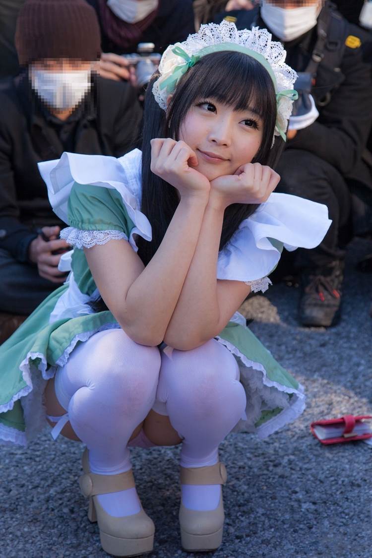 コスプレ_パンチラ_エロ画像02