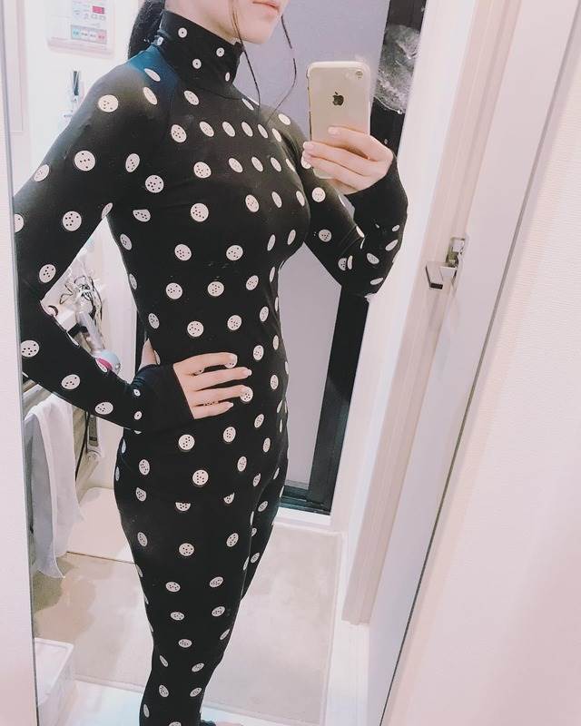 ZOZOスーツ_自撮り_エロ画像19