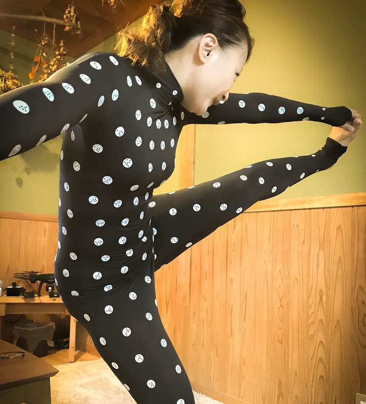 ZOZOスーツ_自撮り_エロ画像05