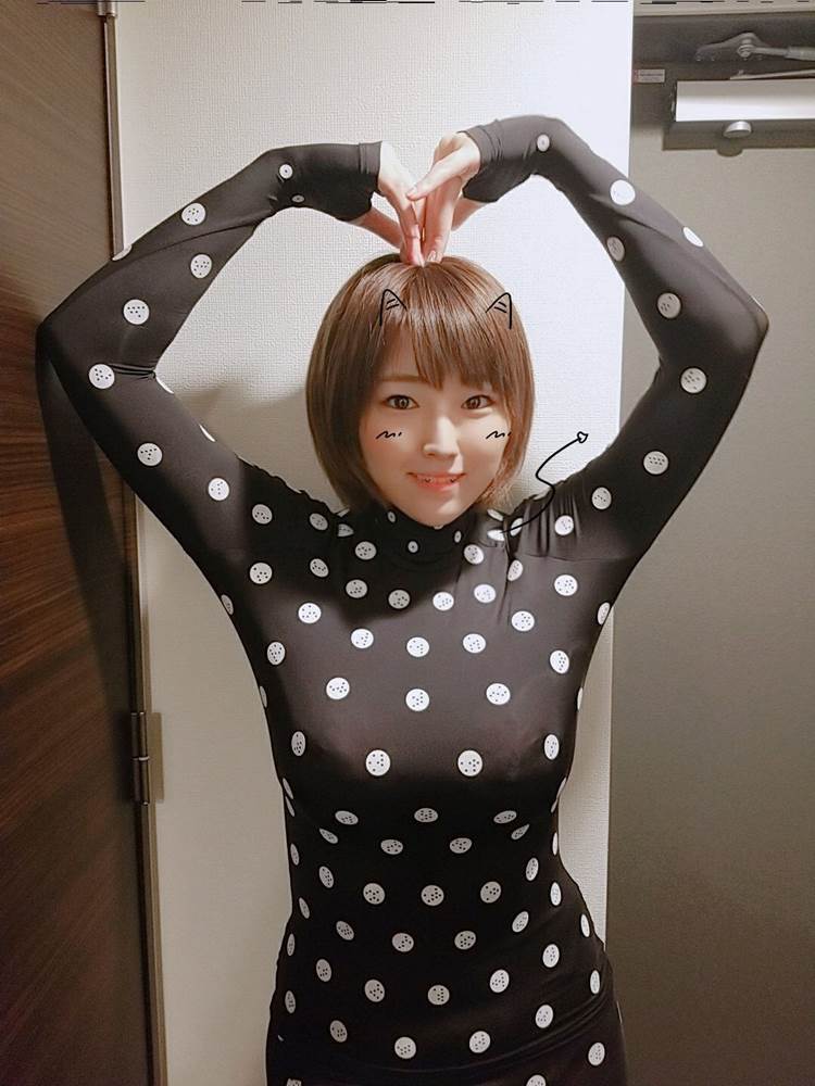 ZOZOスーツ_自撮り_エロ画像08