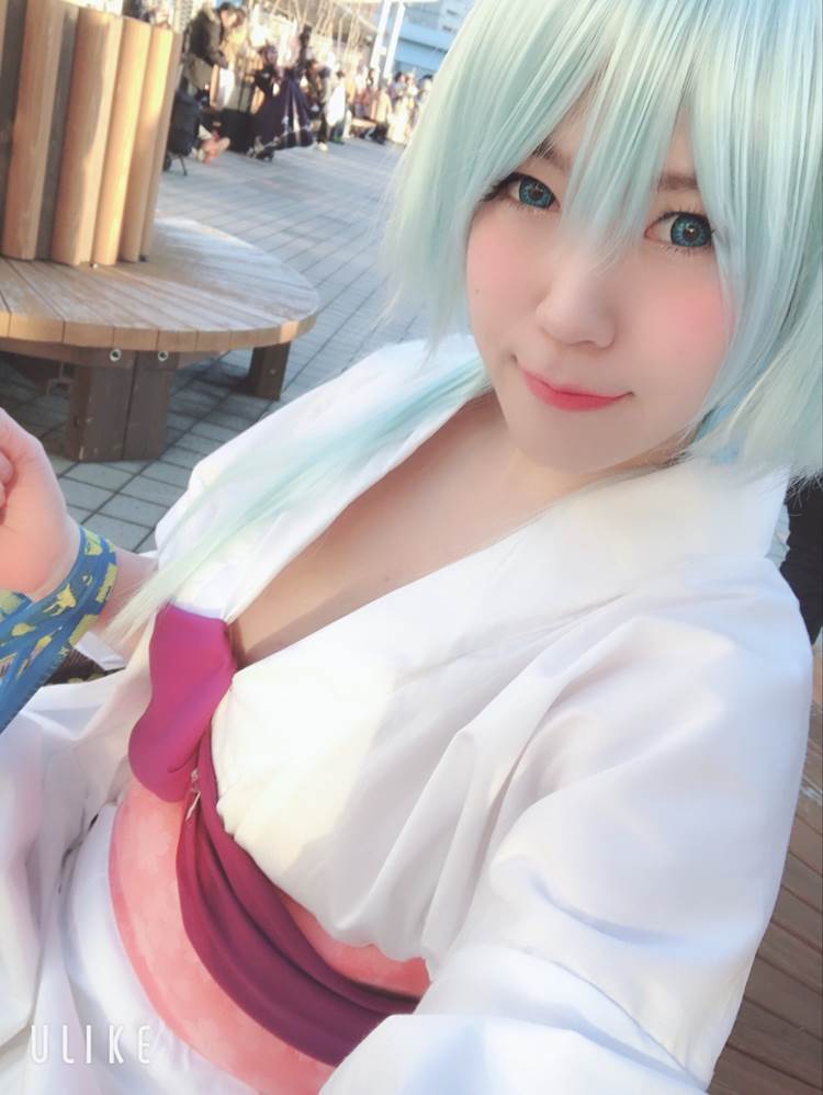 C95_コミケ_コスプレ_1日目_エロ画像15