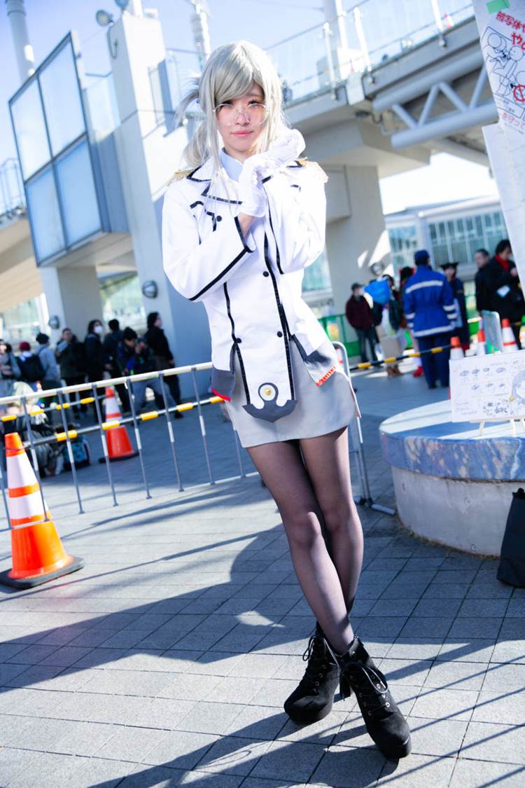 C95_コミケ_コスプレ_1日目_エロ画像02