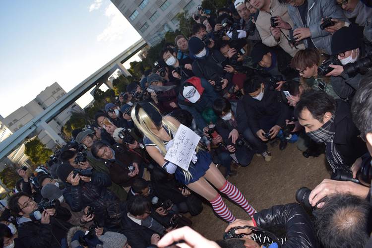 C95_コミケ_コスプレ_1日目_エロ画像17