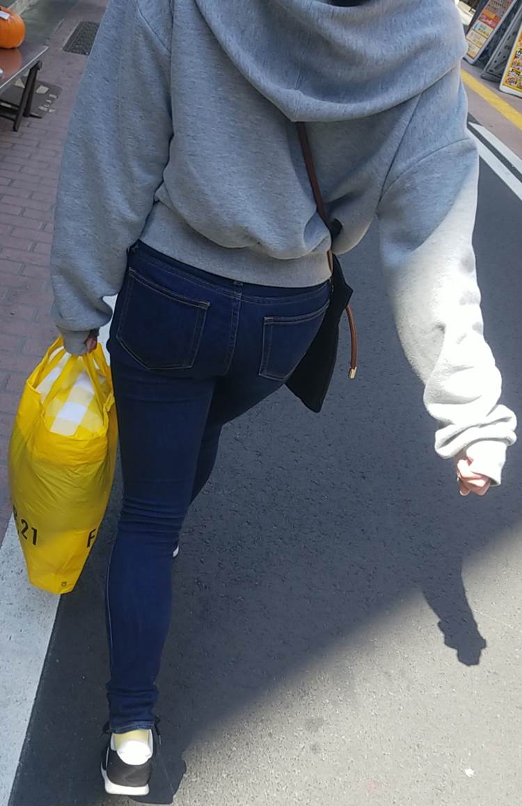デニム_ジーパン_街撮り_盗撮_エロ画像06
