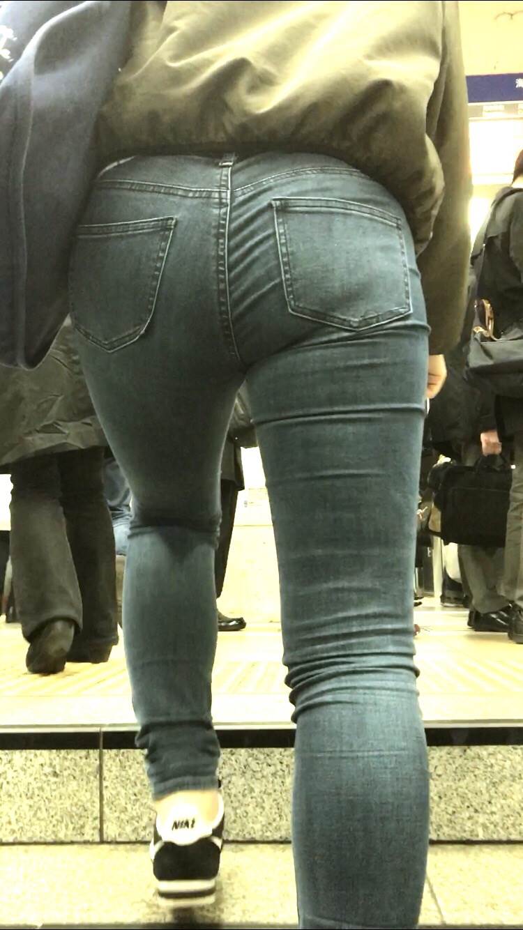 デニム_ジーパン_街撮り_盗撮_エロ画像07