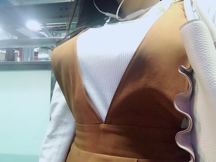 素人_着衣巨乳_自撮り_エロ画像18