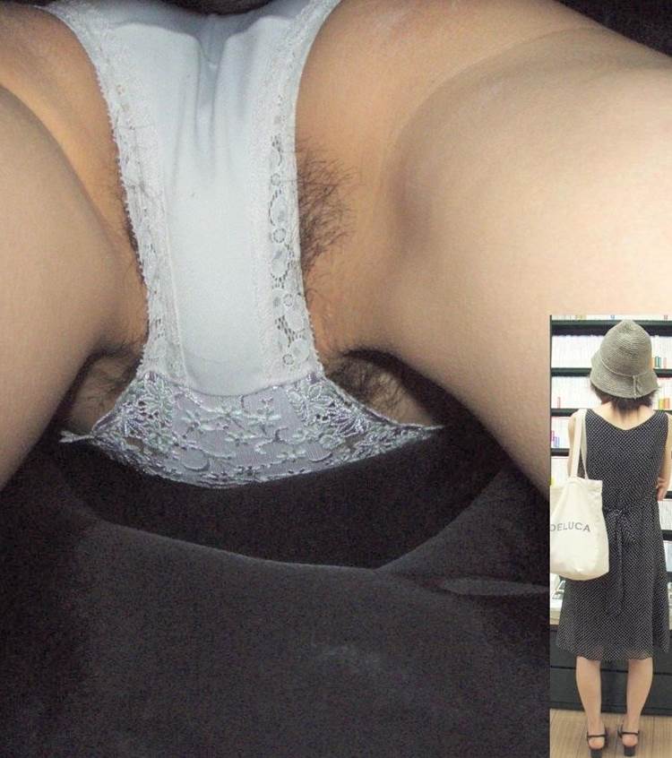 マン毛_ハミ毛_逆さ撮り_盗撮_エロ画像04