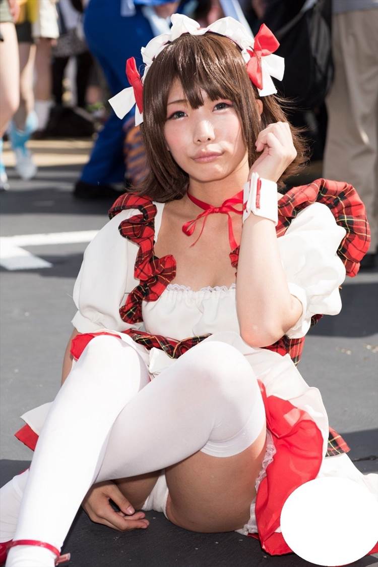 コスプレ_パンチラ_盗撮_エロ画像11